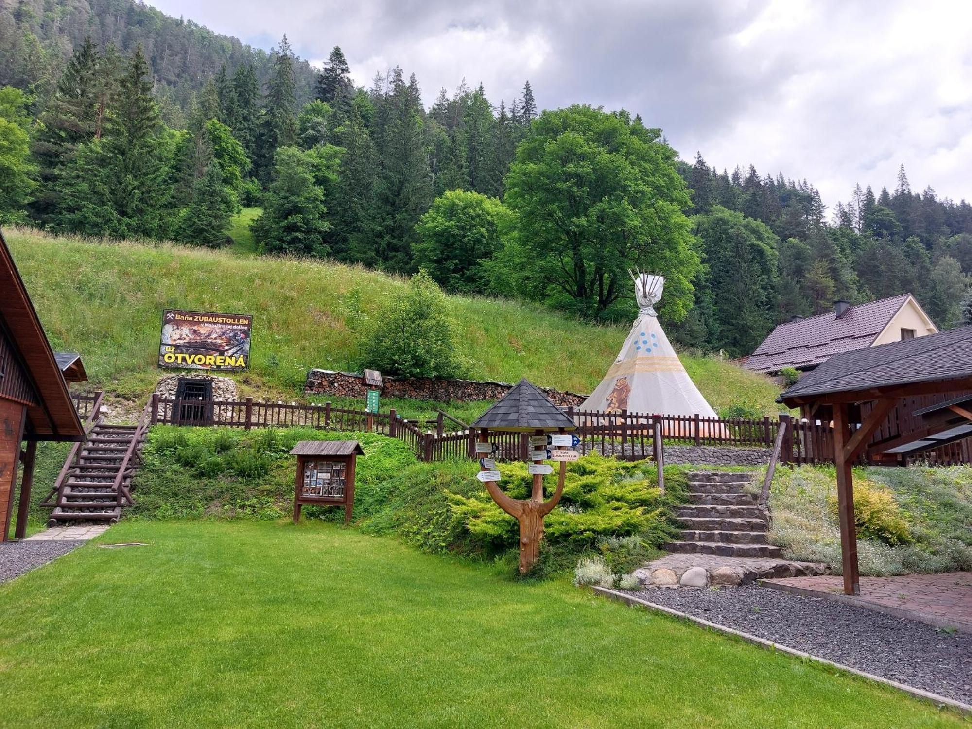Chatka Pod Jaskynou Maluzina Esterno foto